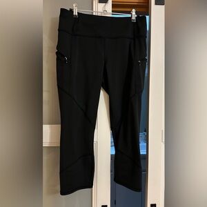 Athleta Black Mesh Contender Capri Leggings Women’s Size Medium